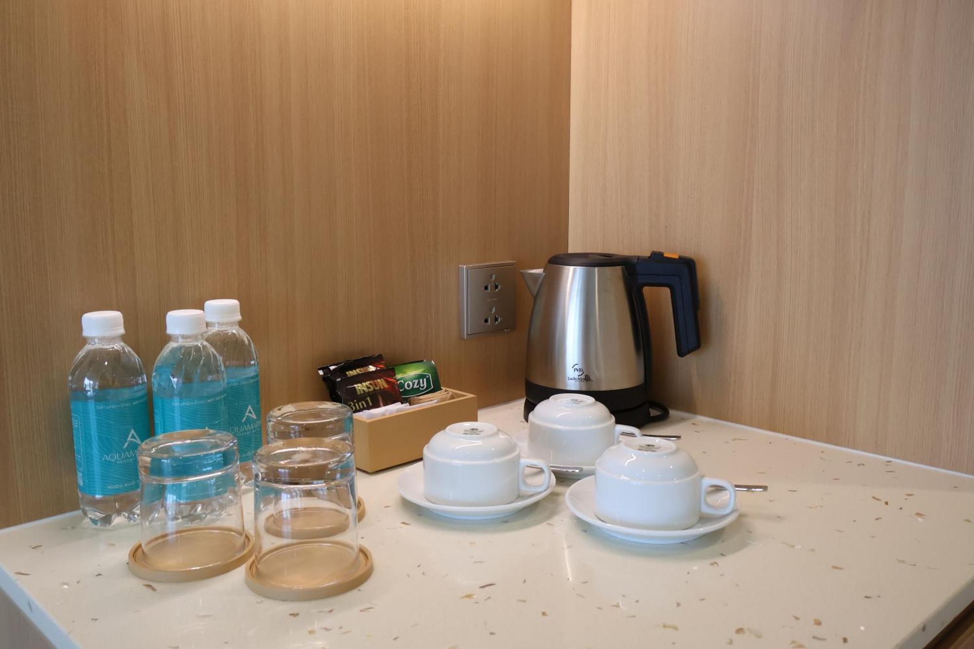 Aquamarine Beachfront Resort & Spa Cam Ranh Buitenkant foto