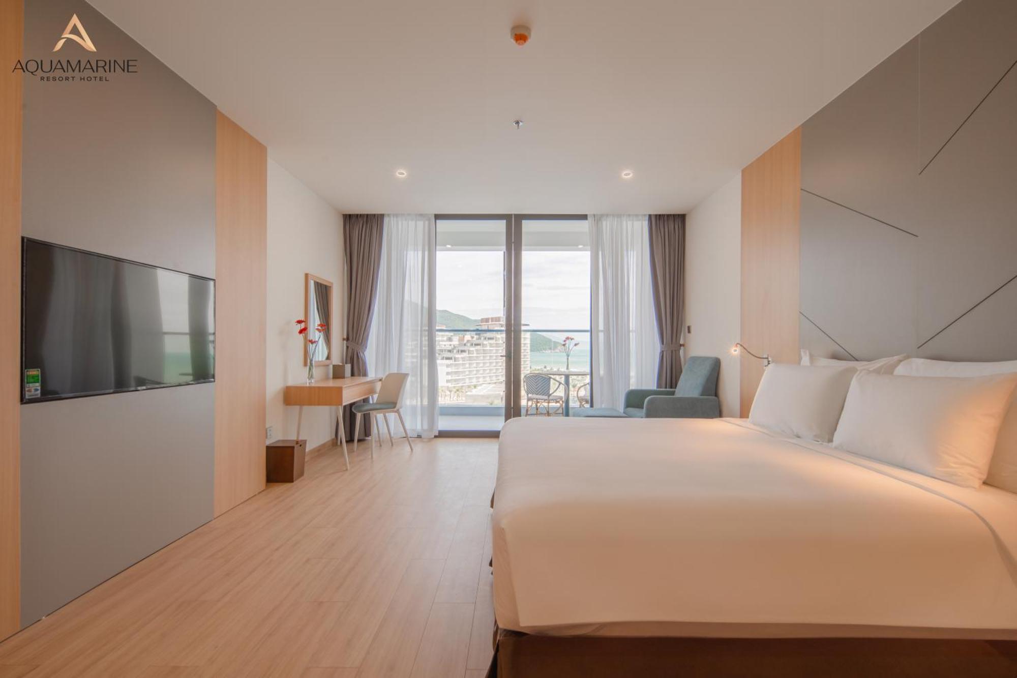 Aquamarine Beachfront Resort & Spa Cam Ranh Buitenkant foto