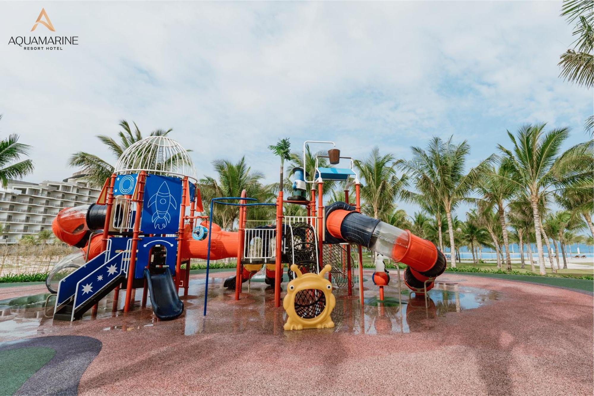 Aquamarine Beachfront Resort & Spa Cam Ranh Buitenkant foto