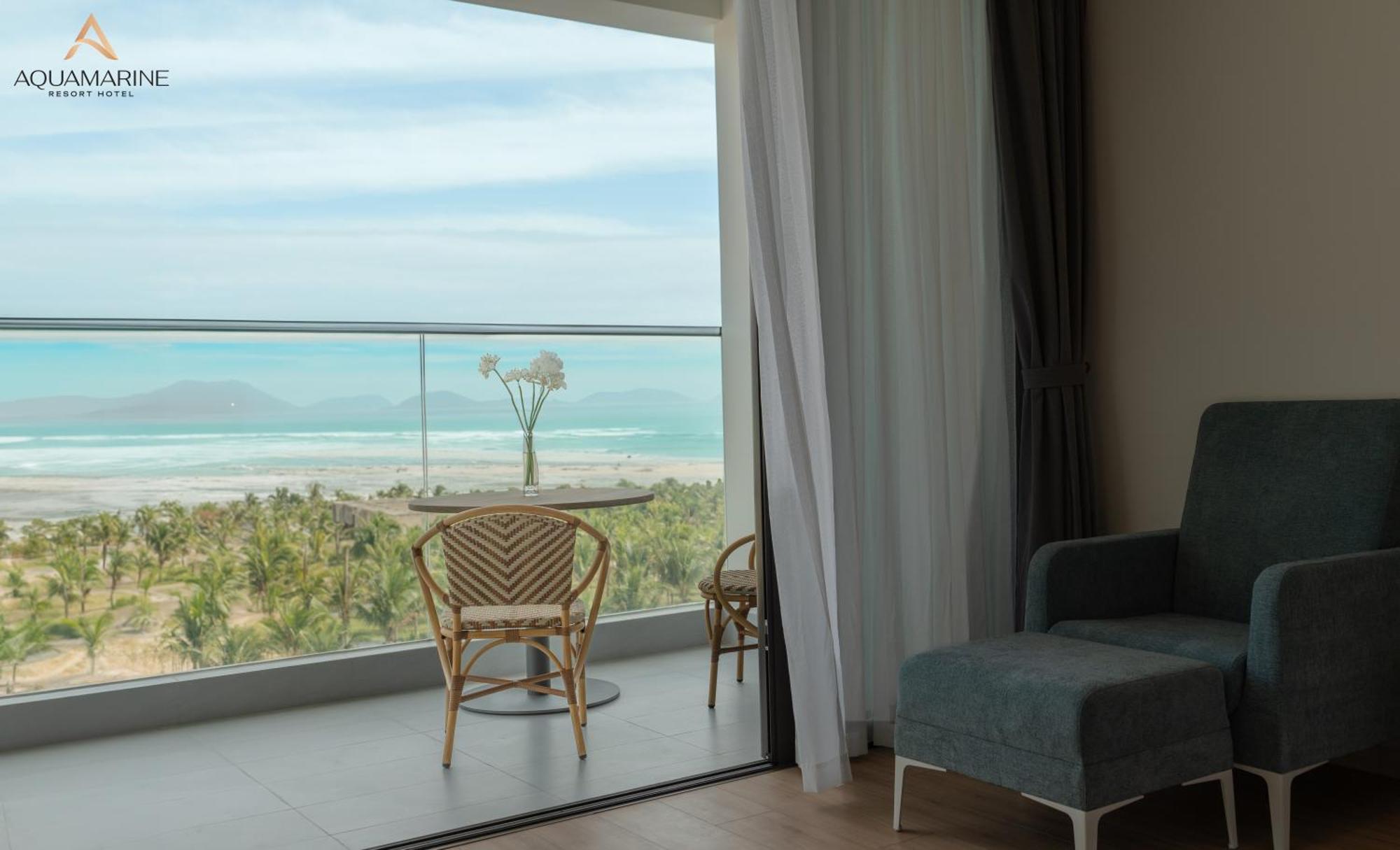 Aquamarine Beachfront Resort & Spa Cam Ranh Buitenkant foto