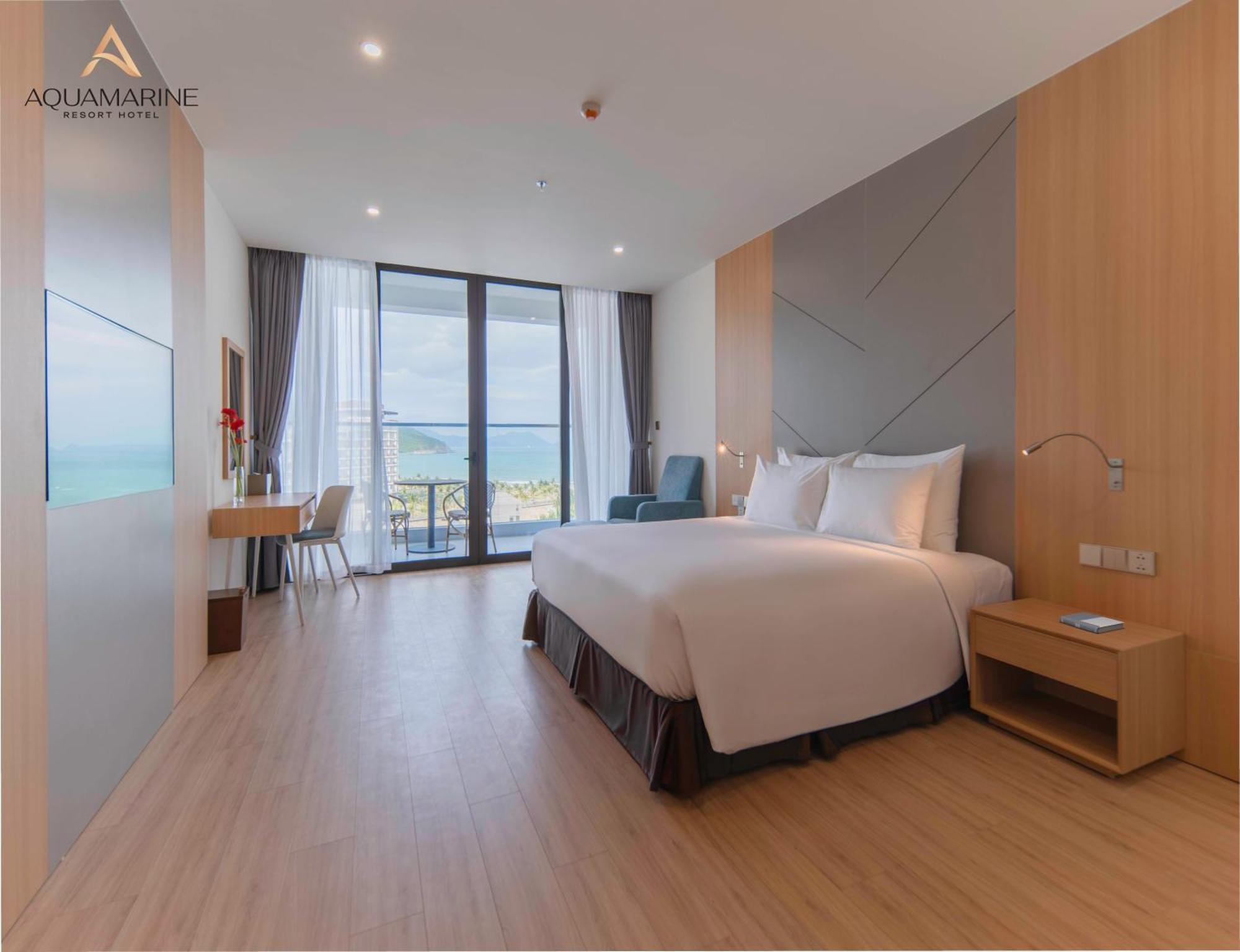 Aquamarine Beachfront Resort & Spa Cam Ranh Buitenkant foto